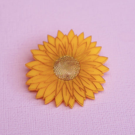Swamp everlasting brooch